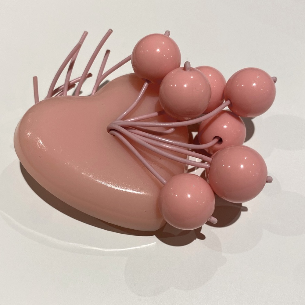 Luxulite vintage-inspired sweetheart brooch